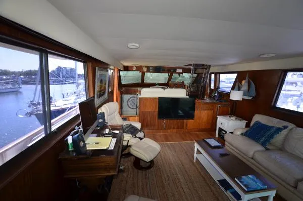 Slide: The Image of Hatteras 54 Motor Yacht 1987 - 11