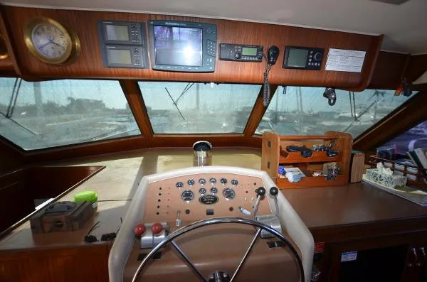 Slide: The Image of Hatteras 54 Motor Yacht 1987 - 5