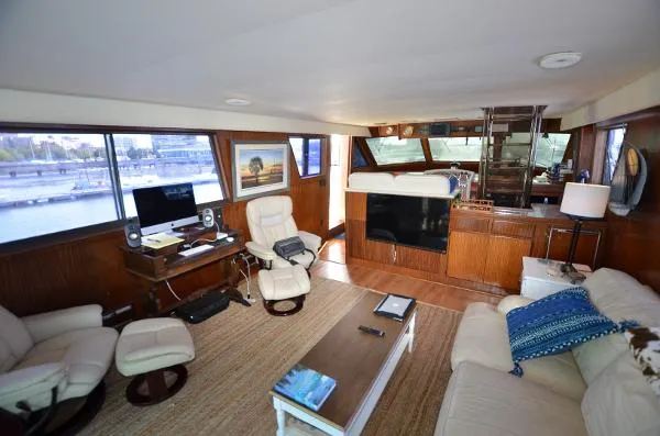 Slide: The Image of Hatteras 54 Motor Yacht 1987 - 9