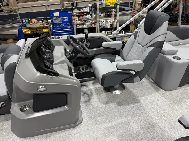 Slide: The Image of Tahoe LTZ 300HP QLS 2385 Quad Lounge Shift Tritoon 2026 - 12