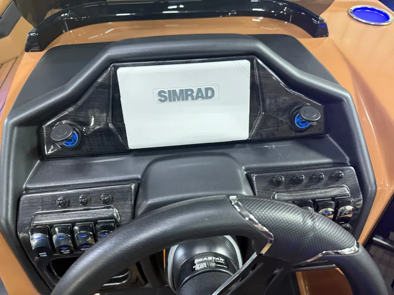 Slide: The Image of Bentley Pontoons Elite 300HP 253 Swingback Tritoon 2026 - 16