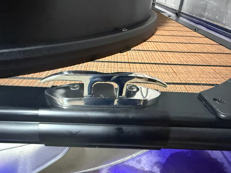 Slide: The Image of Bentley Pontoons Elite 300HP 253 Swingback Tritoon 2026 - 51