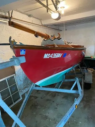 Slide: The Image of Cape Cod Herreshoff 12 1/2 2002 - 4