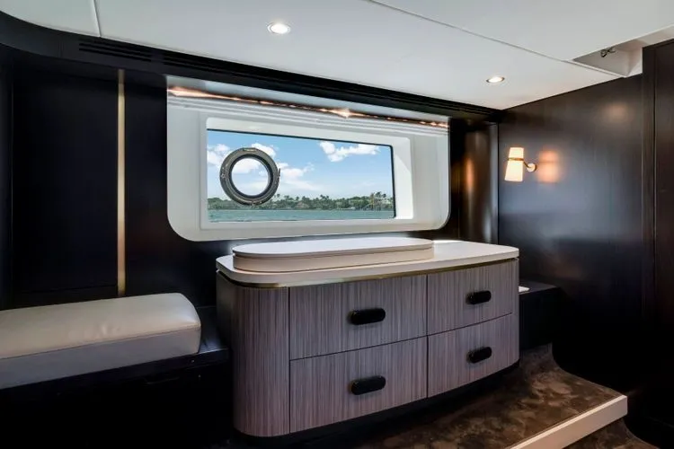 Slide: The Image of 2020 Azimut 60 - Image 36 - 36