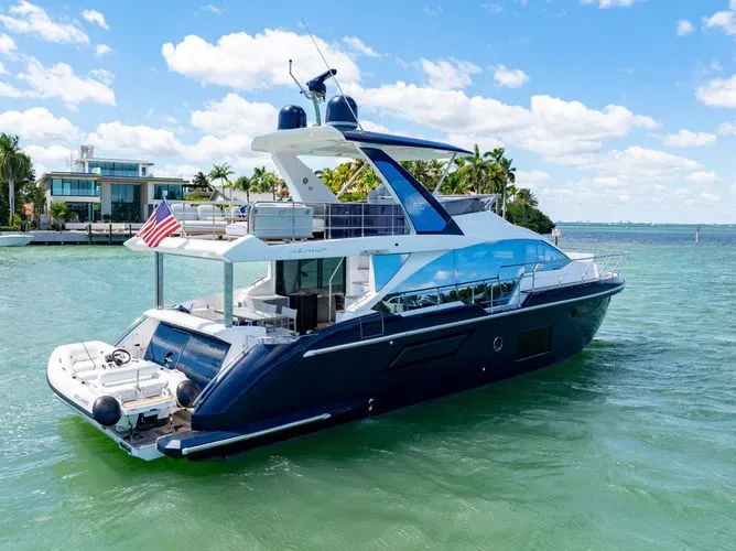 Slide: The Image of 2020 Azimut 60 Fly - Image 11 - 11