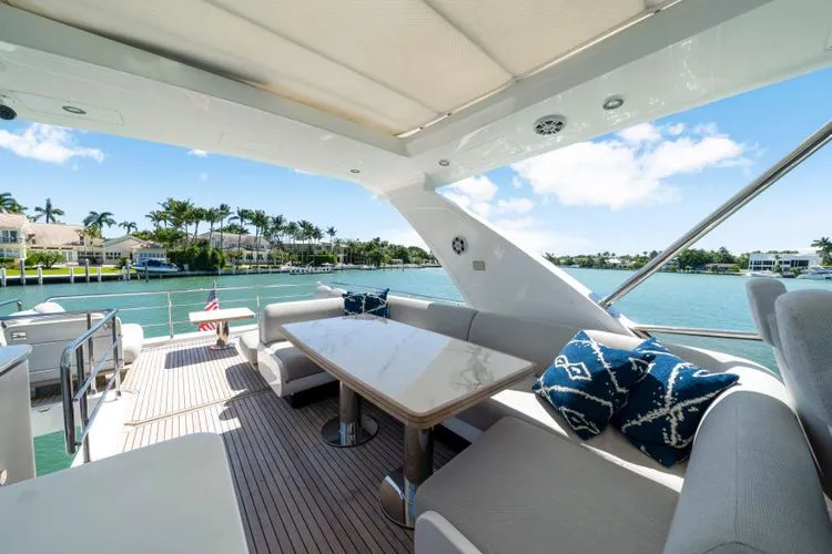 Slide: The Image of 2020 Azimut 60 Fly - Image 47 - 47