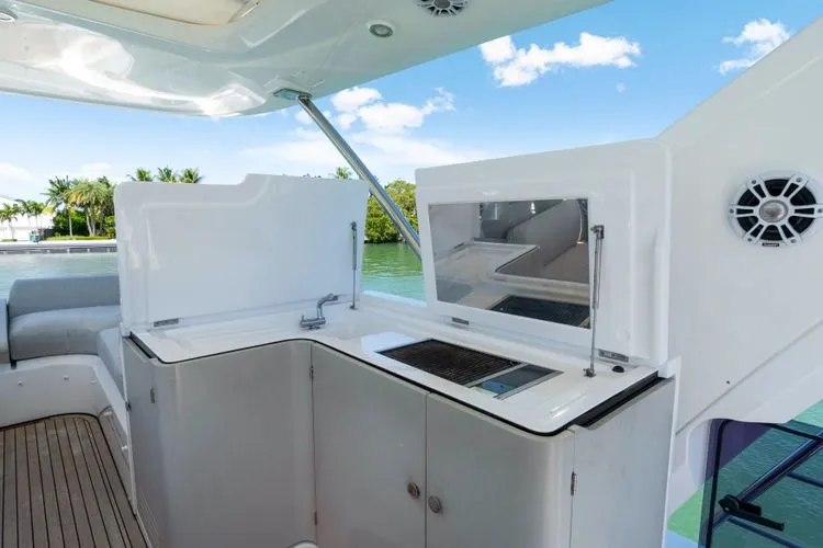 Slide: The Image of 2020 Azimut 60 Fly - Image 48 - 48