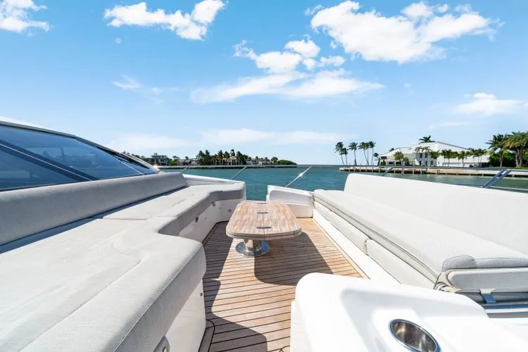 Slide: The Image of 2020 Azimut 60 Fly - Image 54 - 54