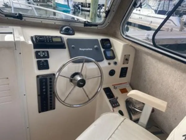 Slide: The Image of Parker Marine 2520 XL Sport Cabin 2007 - 9
