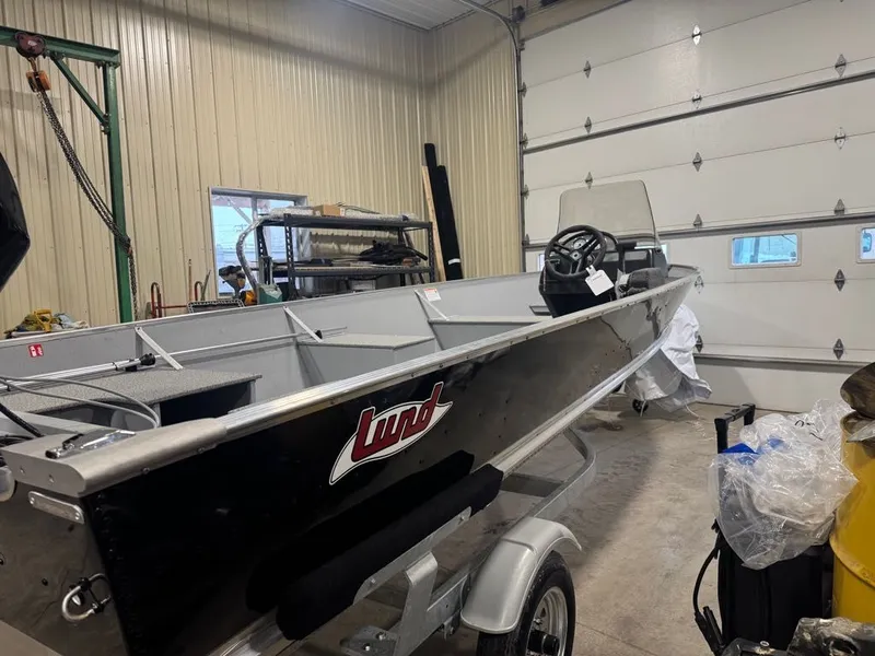 The Image of 2026 Lund SSV-18 boat in a workshop. - 1