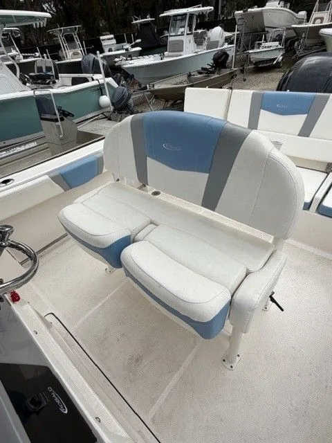 Slide: The Image of Robalo R230 Center Console 2022 - 13