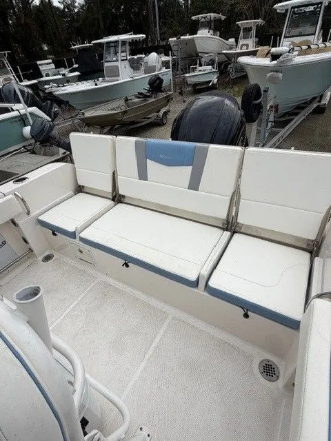 Slide: The Image of Robalo R230 Center Console 2022 - 14