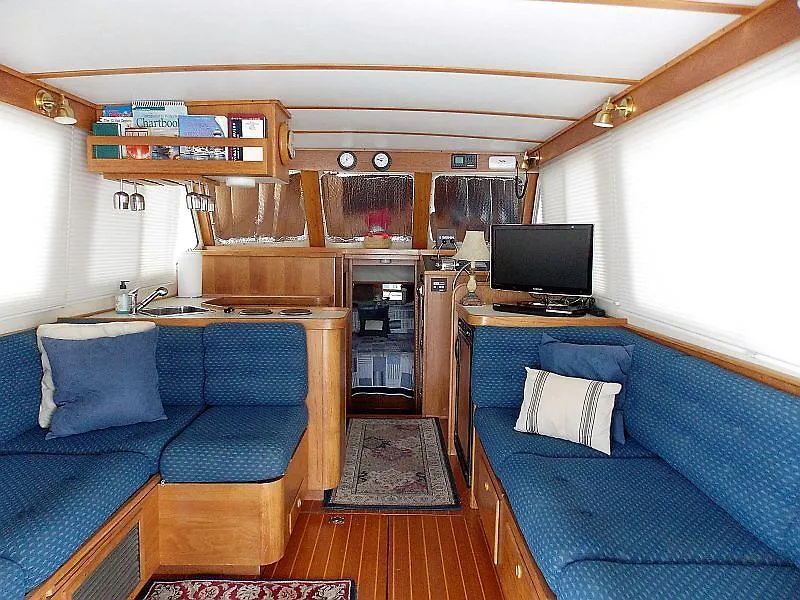 Slide: The Image of Sabre Flybridge Sedan 1996 - 10