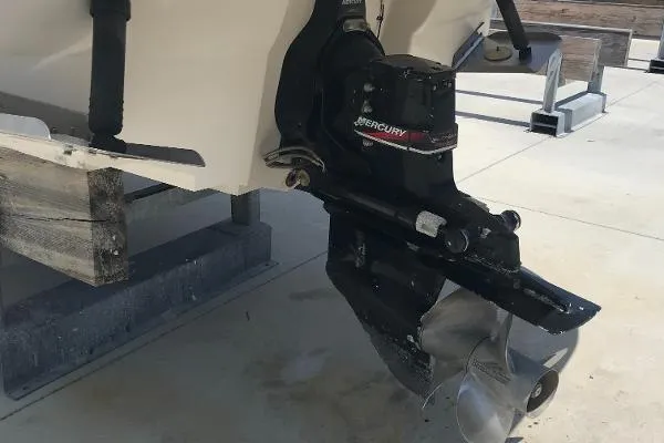 Slide: The Image of Sea Ray 240 Sundeck 2001 - 2