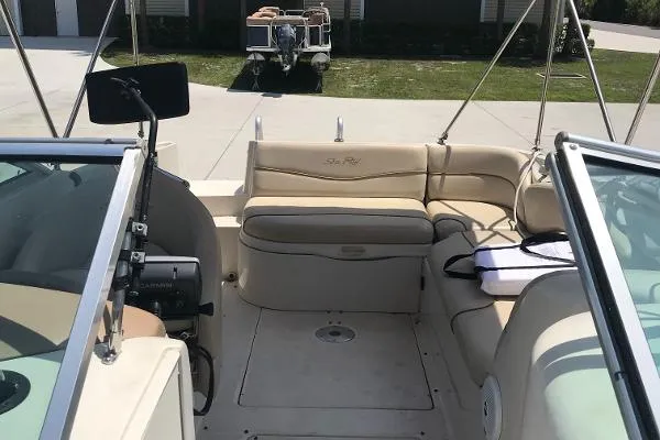 Slide: The Image of Sea Ray 240 Sundeck 2001 - 4