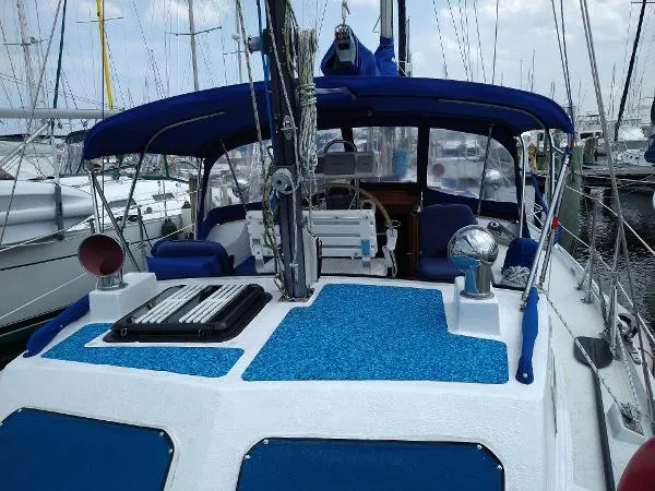 Slide: The Image of Bruce Roberts Ketch, Bowthruster, Arch... 1981 - 8