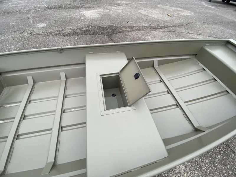 Slide: The Image of Interior view of Tracker Grizzly 15 Jon boat 2026. - 6