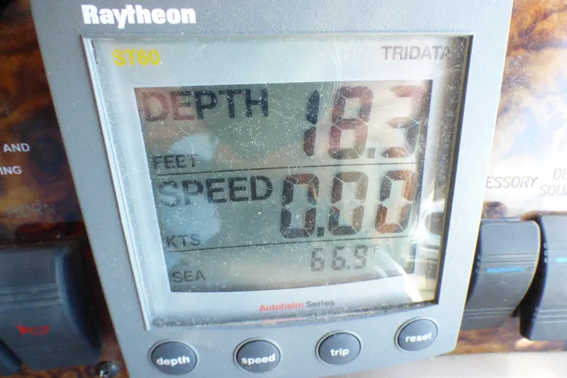 Slide: The Image of Raytheon ST60 display on 2002 Sea Ray 340 Sundancer showing depth and speed. - 41