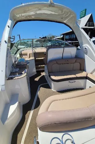 Slide: The Image of Sea Ray 330 Sundancer 2016 - 8