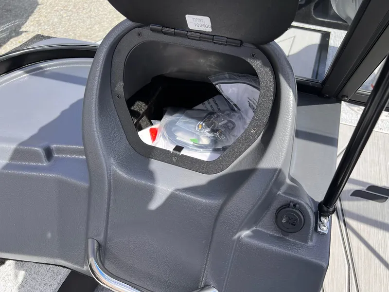 Slide: The Image of Storage compartment in Starcraft Storm 176 DC Pro SE boat, 2026 model. - 18