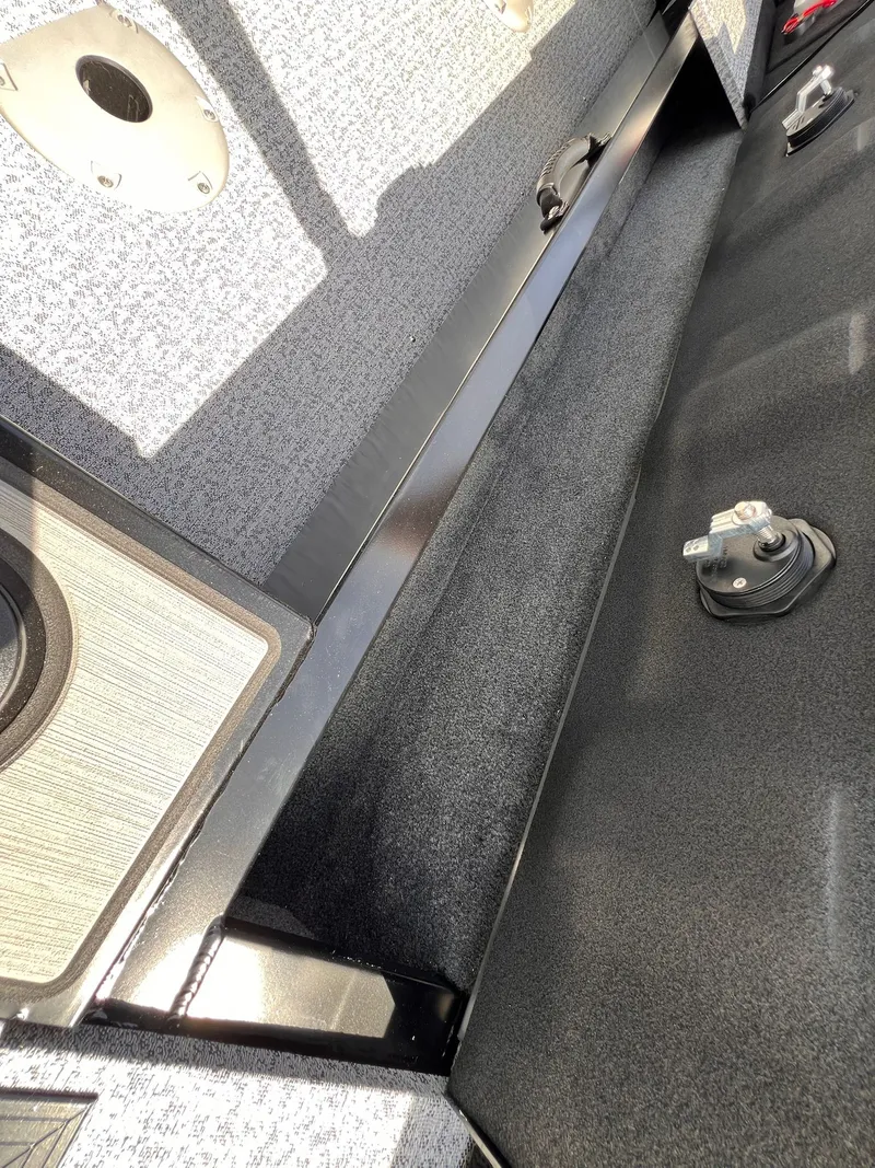 Slide: The Image of Interior of Starcraft Storm 176 DC Pro SE 2026. - 3