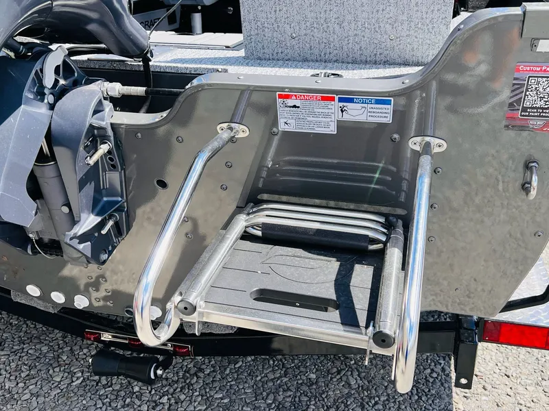 Slide: The Image of Starcraft Delta 178 DC 2026 boat with stainless steel ladder. - 20