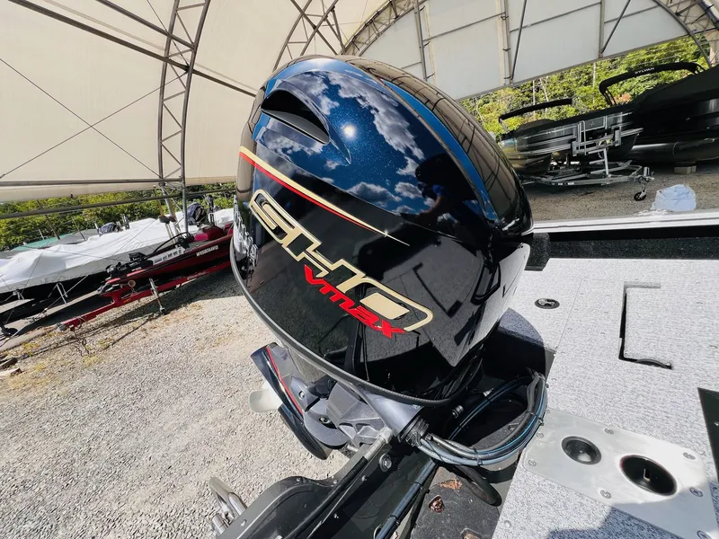 Slide: The Image of Yamaha VMAX outboard motor on Starcraft Delta 178 DC, year 2026. - 45