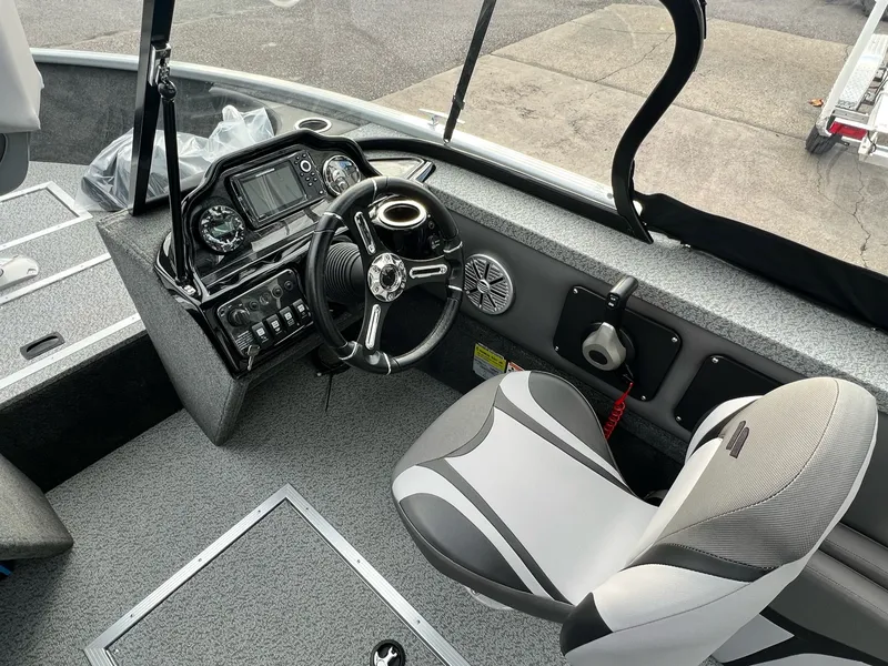 Slide: The Image of Interior of Starweld Fusion Pro 18 DC boat, year 2026. - 19