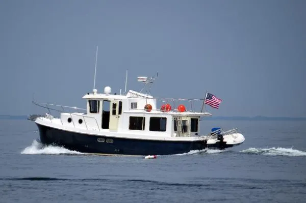 Slide: The Image of American Tug 34 Pilothouse Trawler 2002 - 0