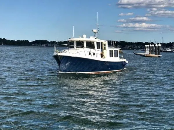 Slide: The Image of American Tug 34 Pilothouse Trawler 2002 - 1