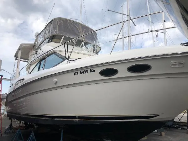 Slide: The Image of Sea Ray 380 Aft Cabin 2001 - 3