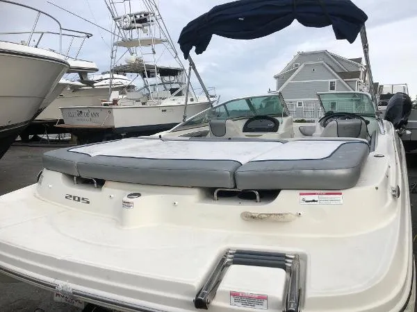 Slide: The Image of Sea Ray 205 Sport 2010 - 3