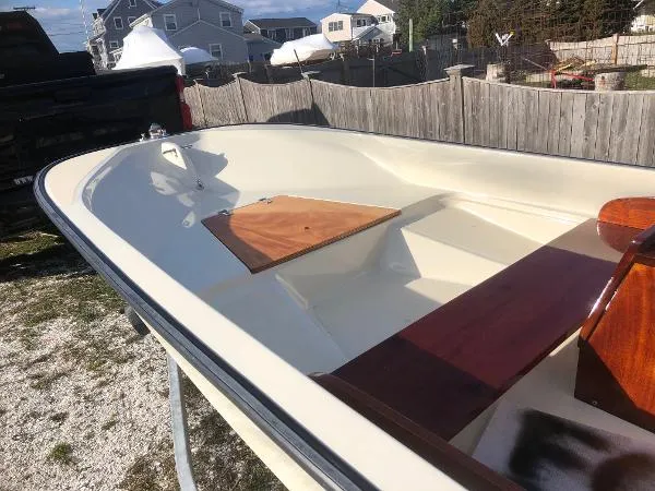 Slide: The Image of Boston Whaler Super Sport 15 1984 - 2