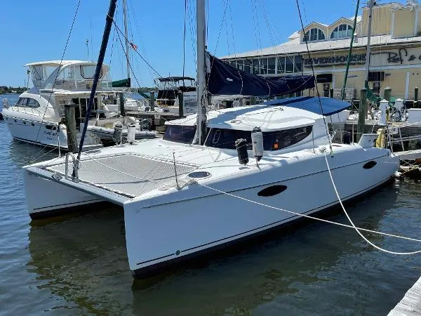 Slide: The Image of Fountaine Pajot Mahe 2008 - 0