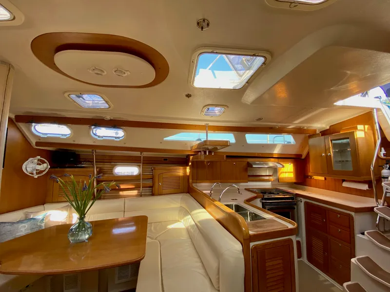 Slide: The Image of Catalina 400 MkII 2004 - 5