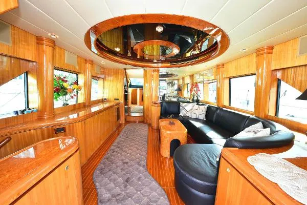 Slide: The Image of Horizon 65 Skylounge 2002 - 6