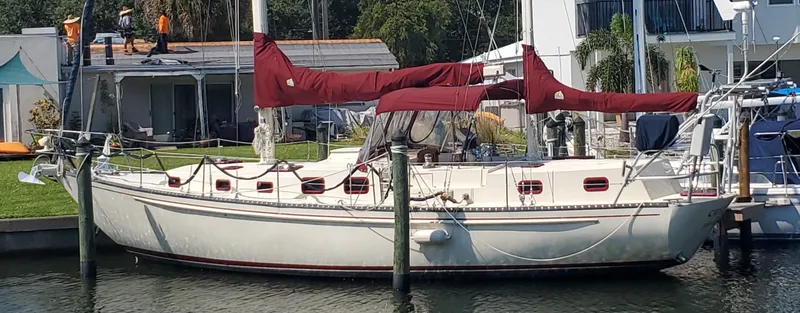 Slide: The Image of Bruce Roberts 44 Center Cockpit Ketch 1987 - 0