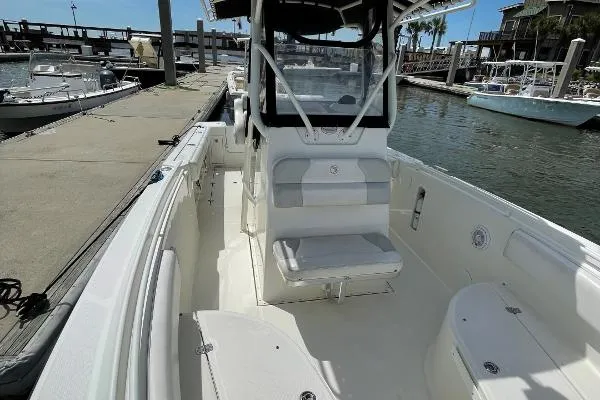 Slide: The Image of Edgewater 245CC 2010 - 8