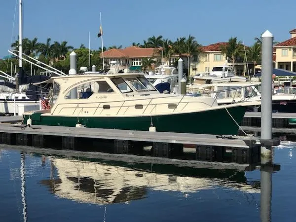 Slide: The Image of Mainship Pilot 34 2005 - 4