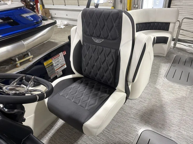 Slide: The Image of Luxurious seating in Bennington 25RTFB boat, model year 2026. - 11