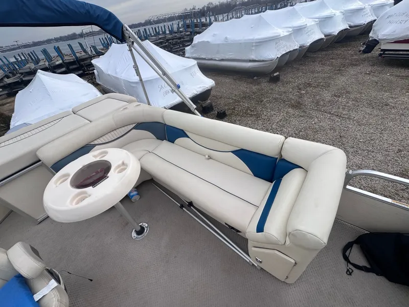 Slide: The Image of Godfrey SW2186 RE 2008 - 7