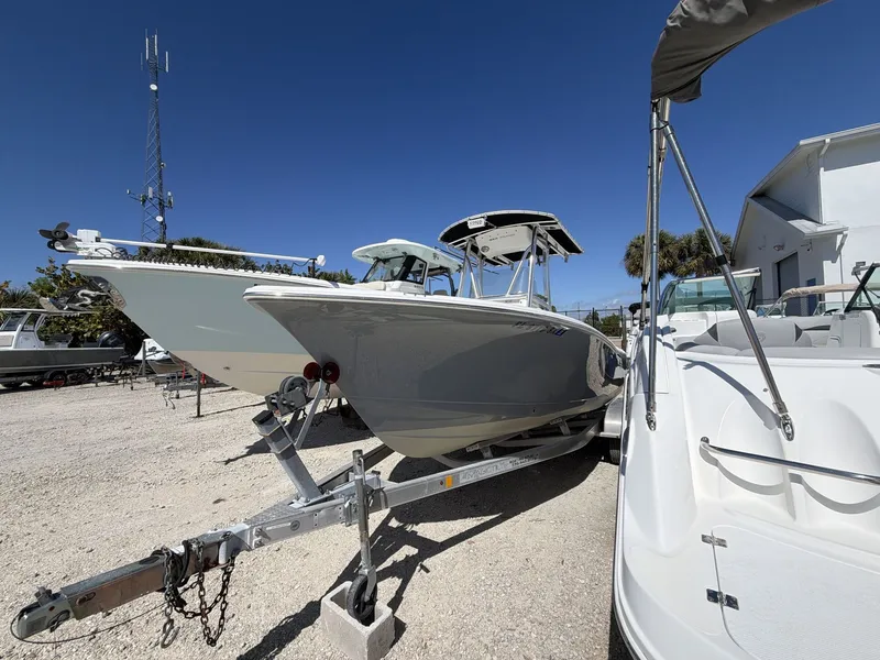 Slide: The Image of Sea Hunt 211 Ultra 2019 - 11