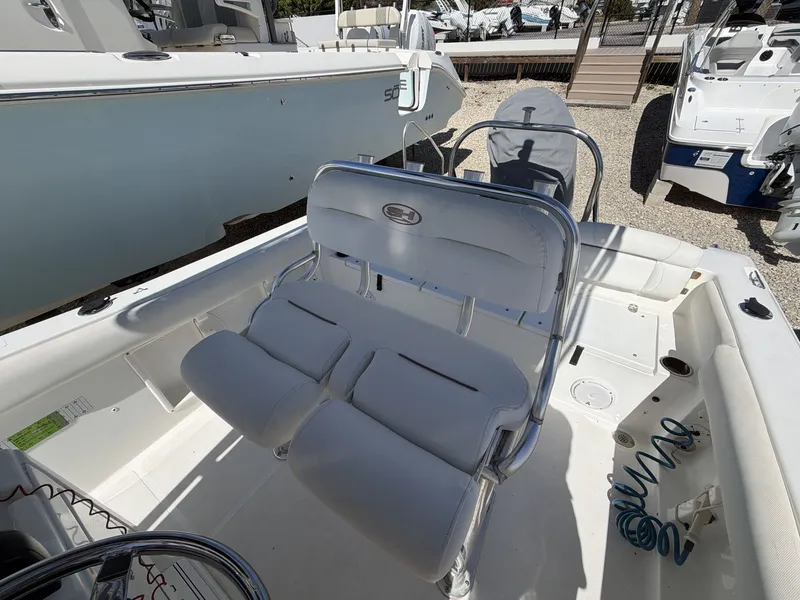 Slide: The Image of Sea Hunt 211 Ultra 2019 - 18