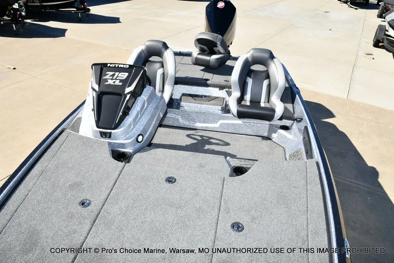 Slide: The Image of 2026 Nitro Z19 XL Pro boat with gray interior. - 12