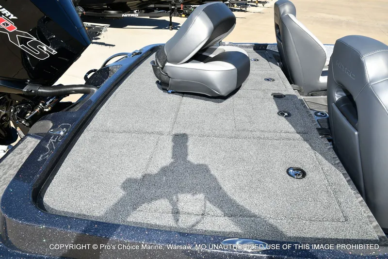 Slide: The Image of Interior of Nitro Z19 XL Pro 2026 with gray seats. - 34