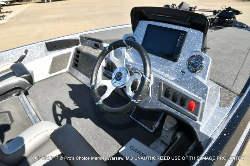 Slide: The Image of Interior view of Nitro Z19 XL Pro 2026 boat with steering console. - 35