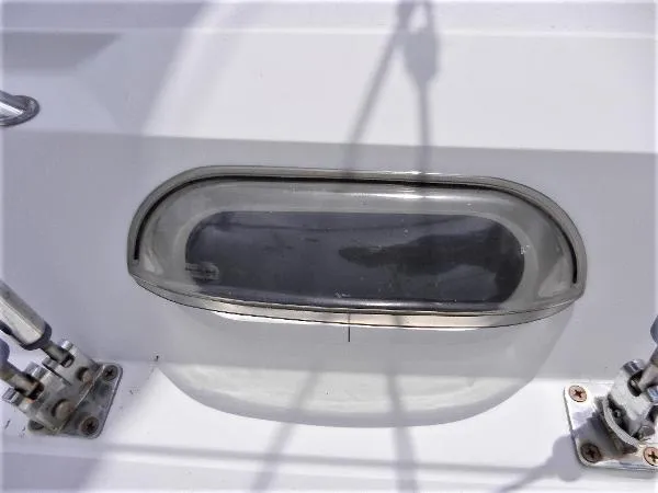 Slide: The Image of Catalina 350 2003 - 10