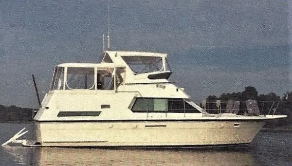 Slide: The Image of Hatteras 40 Motor Yacht 1989 - 0
