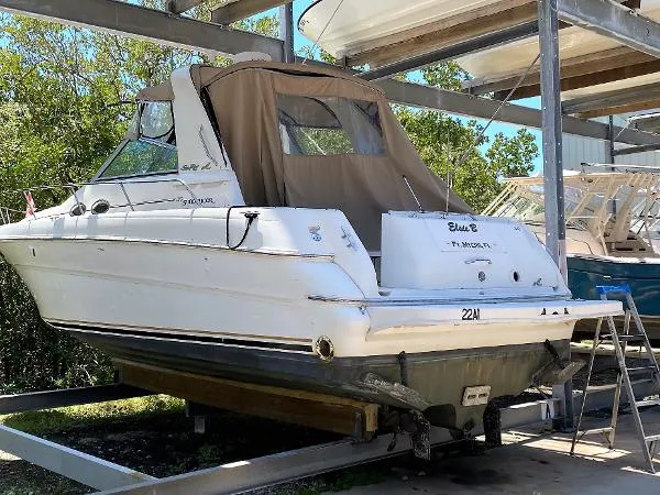 Slide: The Image of Sea Ray Sundancer 310 2000 - 10