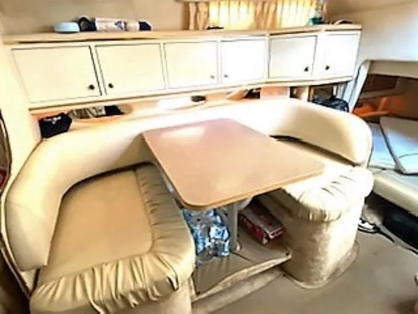 Slide: The Image of Sea Ray Sundancer 310 2000 - 3
